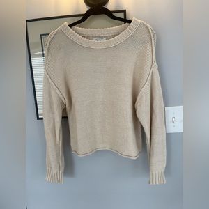 American Eagle crème sweater